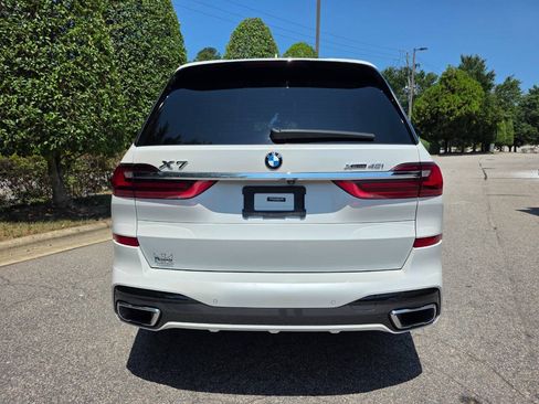 Used 2020 BMW X7 xDrive40i w/ M Sport Package AWD/4WD image 4