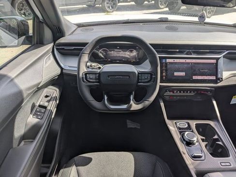 New 2026 Jeep Cherokee Laredo image 17