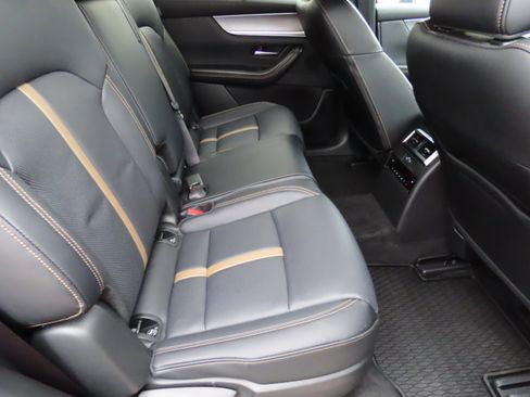 Used 2025 MAZDA CX-70 3.3 Turbo S w/ Premium Package image 14