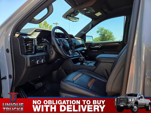 Used 2024 GMC Sierra 1500 AT4 w/ Technology Package AWD/4WD image 16