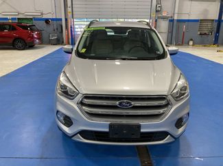 Used 2017 Ford Escape SE w/ SE Leather Comfort Package AWD/4WD video 2