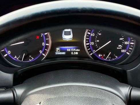 Used 2017 INFINITI Q60 3.0t w/ Premium Plus Package 3.0T image 15