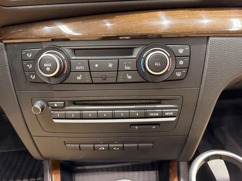 Used 2012 BMW 128i Convertible RWD image 37