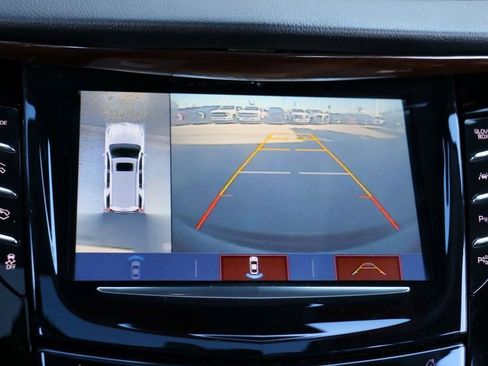 Used 2020 Cadillac Escalade ESV Premium Luxury image 18