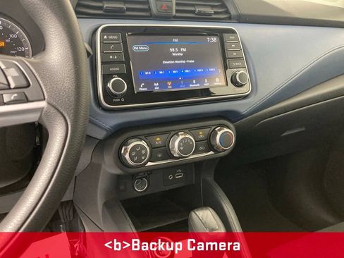 Used 2025 Nissan Versa SV FWD image 2