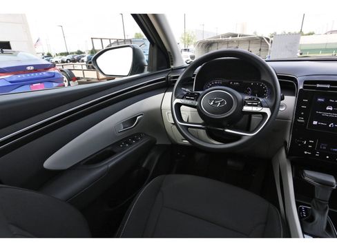 Certified 2024 Hyundai Tucson SEL FWD image 10