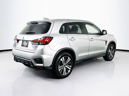 Used 2025 Mitsubishi Outlander Sport SE image 9