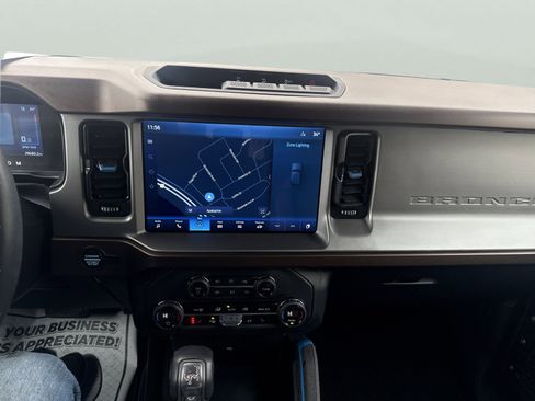 Used 2023 Ford Bronco Outer Banks image 21