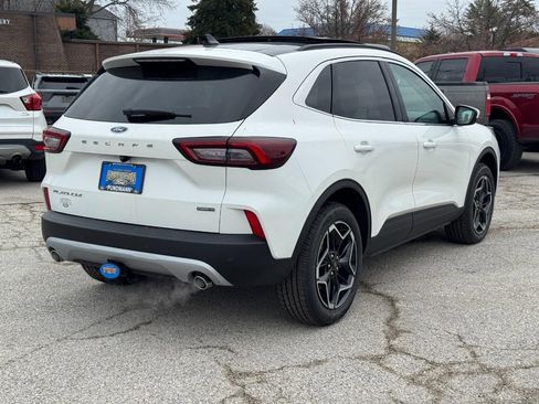 New 2026 Ford Escape Platinum w/ Class II Trailer Tow Package image 3