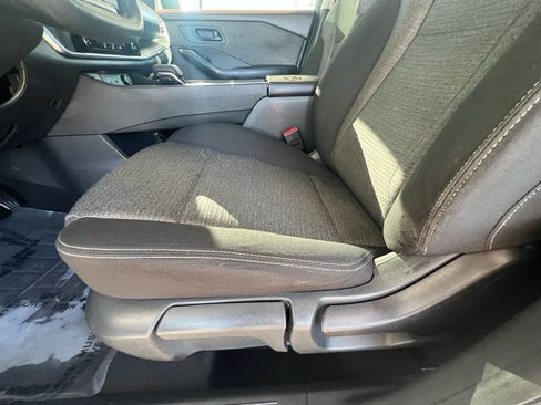 Used 2021 Nissan Rogue S FWD image 20