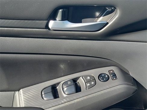 Certified 2024 Nissan Altima 2.5 SV image 20