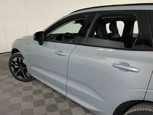 New 2026 Volvo XC60 T8 Plus w/ Protection Package Premier image 38