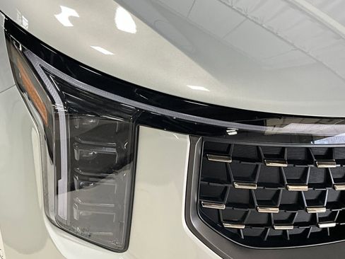 Used 2026 Kia Carnival SX Prestige image 27