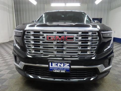 Used 2025 GMC Acadia Denali w/ Super Cruise Package image 41