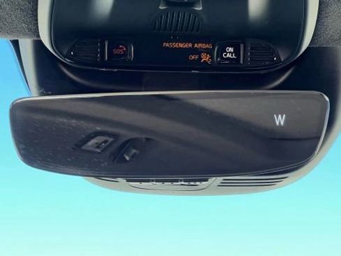 Used 2019 Volvo XC40 T5 Inscription image 45