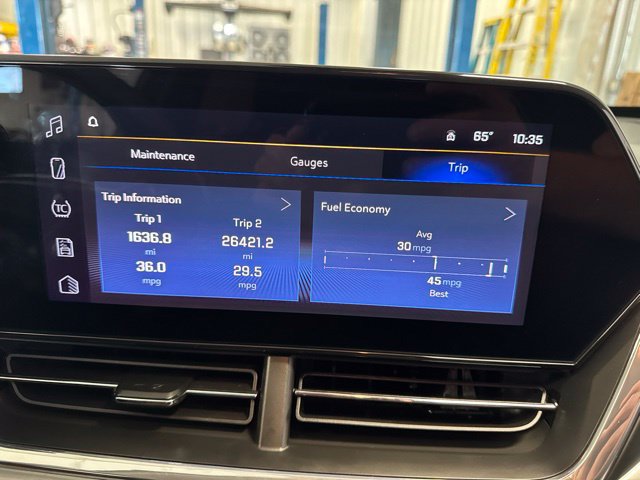 Used 2025 Chevrolet Trax LT FWD image 19