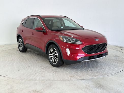 Used 2020 Ford Escape SEL FWD image 7