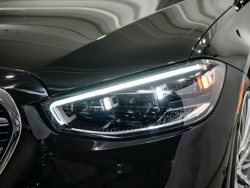 Used 2023 Mercedes-Benz S 580 4MATIC Sedan image 7
