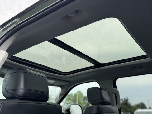 Used 2022 Toyota Tundra Limited w/ TRD Off-Road Package image 19