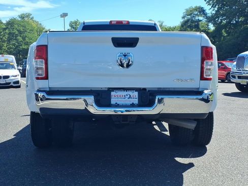 Used 2024 RAM 3500 Tradesman w/ Chrome Appearance Group AWD/4WD image 18