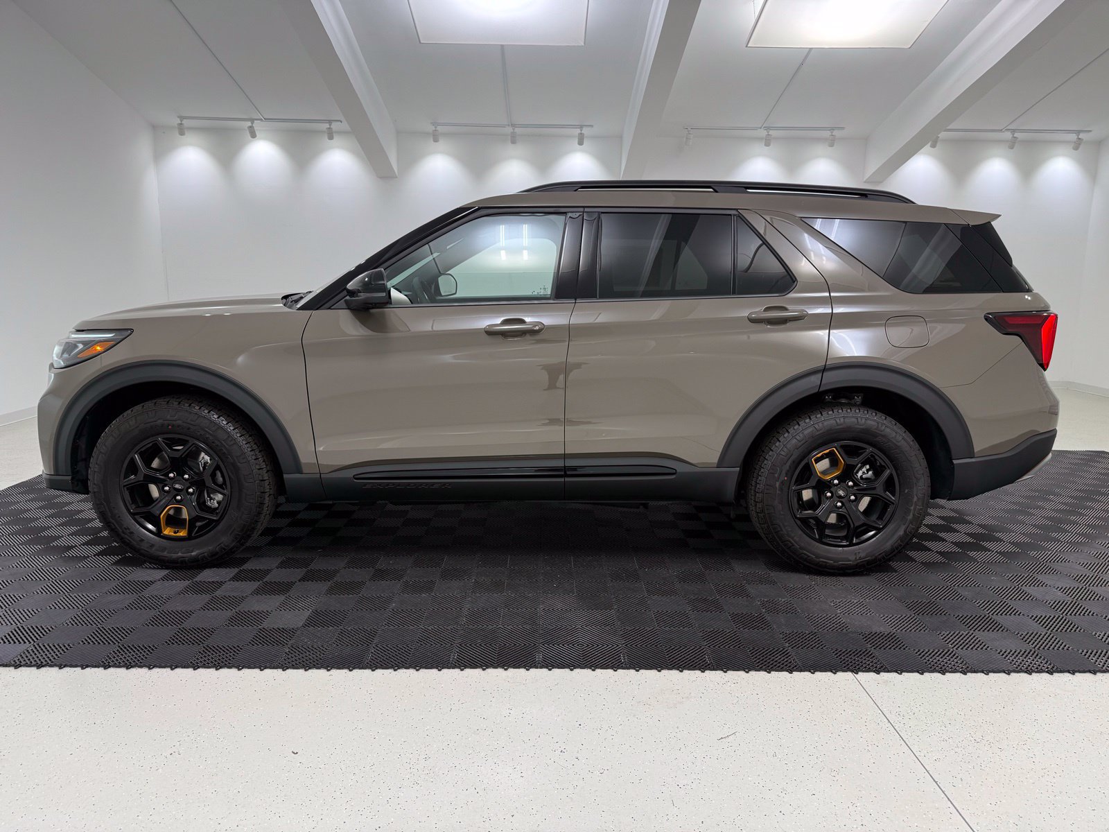 New 2026 Ford Explorer Tremor w/ Tremor Ultimate Package AWD/4WD image 4