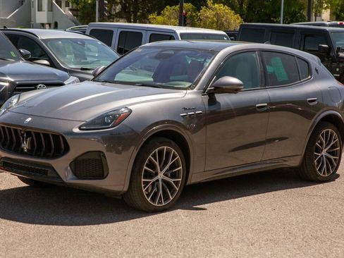 Used 2023 Maserati Grecale Modena AWD/4WD image 9
