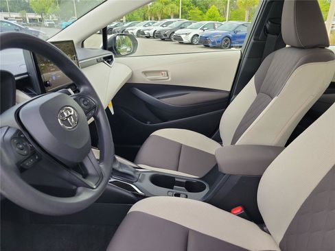 Used 2026 Toyota Corolla LE FWD image 18