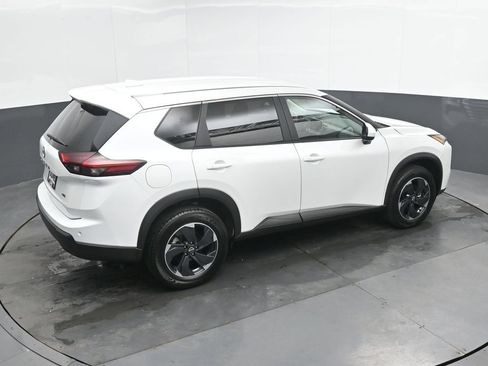 Used 2025 Nissan Rogue SV image 30