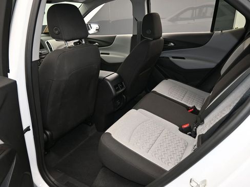 Used 2023 Chevrolet Equinox LS image 33