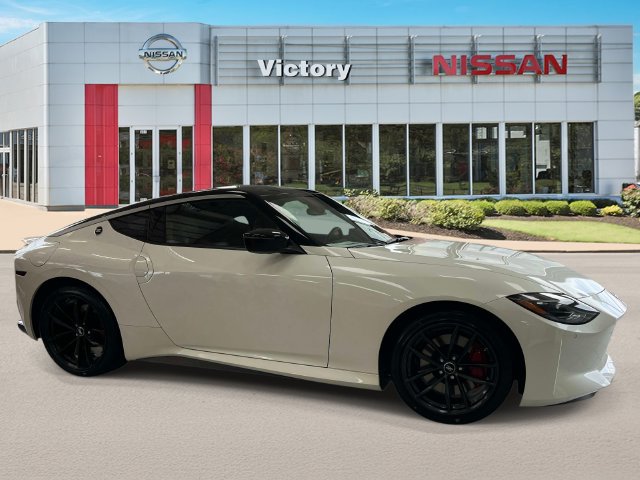 New 2026 Nissan Z Performance w/ Floor Mat Package RWD image 2