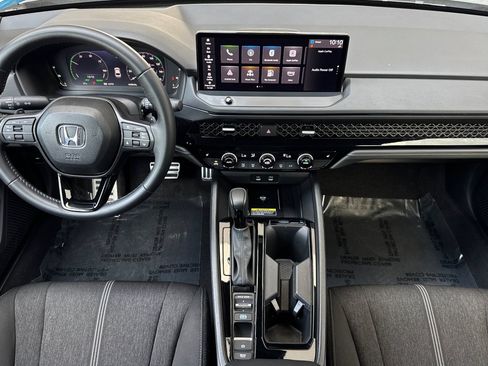 Used 2025 Honda Accord Sport image 15