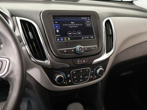 Used 2024 Chevrolet Equinox LT w/ Driver Convenience Package image 5