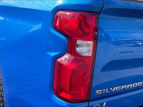 Used 2025 Chevrolet Silverado 1500 RST w/ Z71 Off-Road Package AWD/4WD image 24