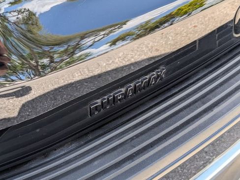 Used 2023 Chevrolet Tahoe High Country AWD/4WD image 16