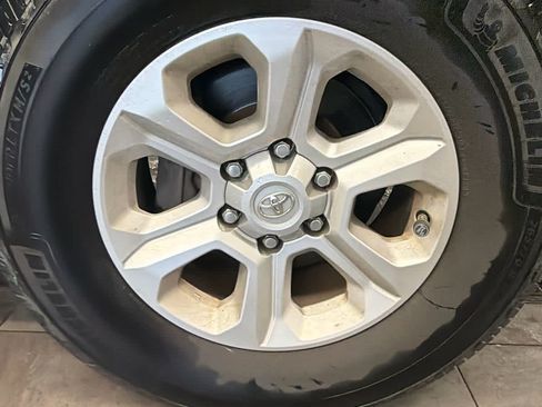 Used 2014 Toyota 4Runner SR5 Premium AWD/4WD image 4