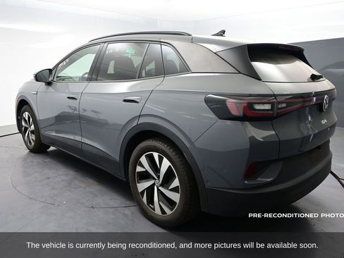 Used 2023 Volkswagen ID.4 Pro image 4