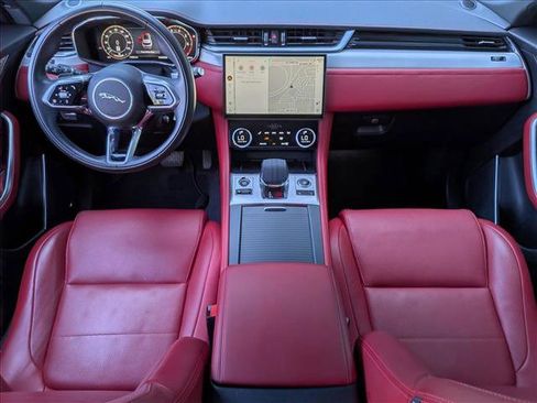 Certified 2025 Jaguar F-PACE R-Dynamic S image 15