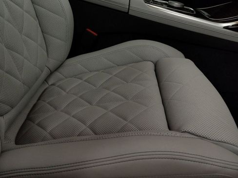 Used 2026 BMW X7 xDrive40i image 26