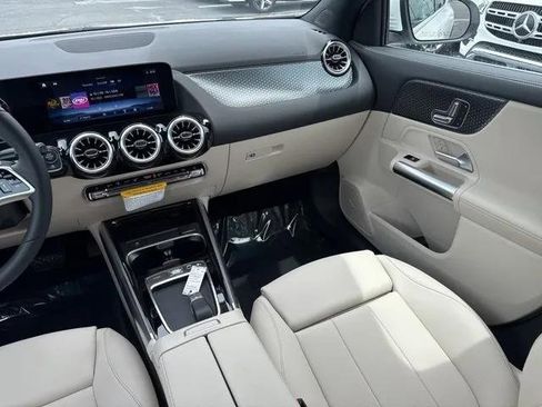New 2025 Mercedes-Benz GLA 250 image 23