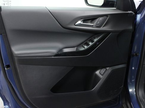 New 2026 Chevrolet Equinox LT w/ Convenience Package II image 11