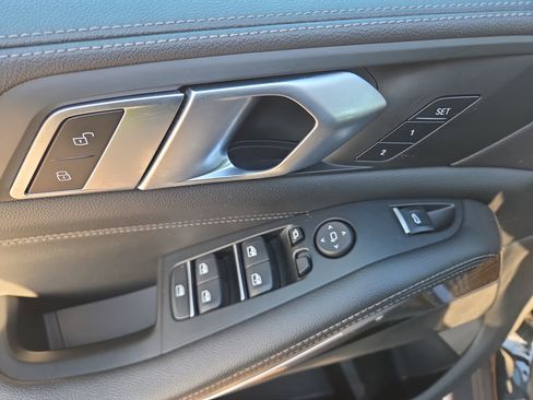 Used 2019 BMW X5 xDrive40i w/ Convenience Package image 30