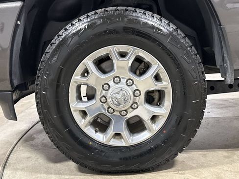 Used 2024 RAM 2500 Laramie AWD/4WD image 27