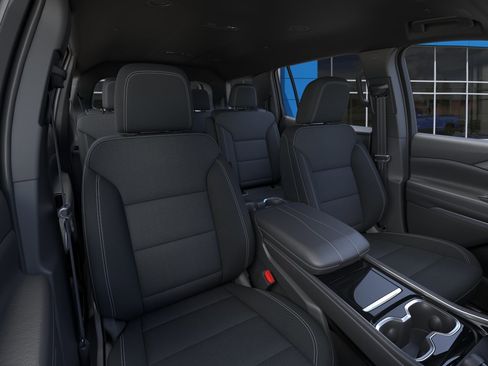 New 2026 Chevrolet Traverse LT w/ Driver Confidence Package FWD image 16