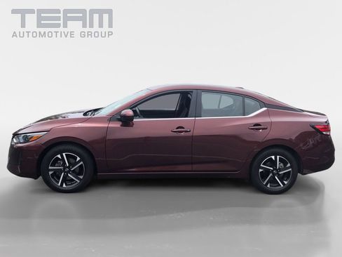 Used 2024 Nissan Sentra SV FWD image 4