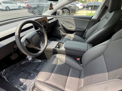 Used 2025 Tesla Model 3 RWD image 9