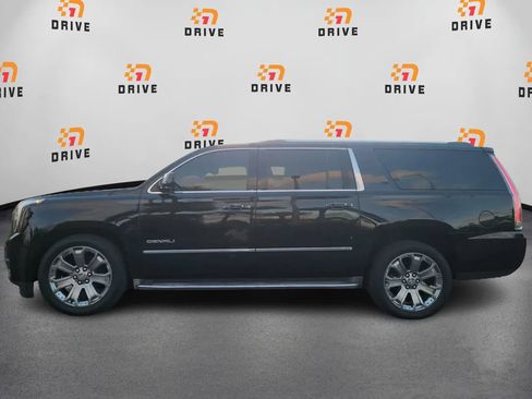 Used 2015 GMC Yukon XL Denali w/ Touring Package AWD/4WD image 8