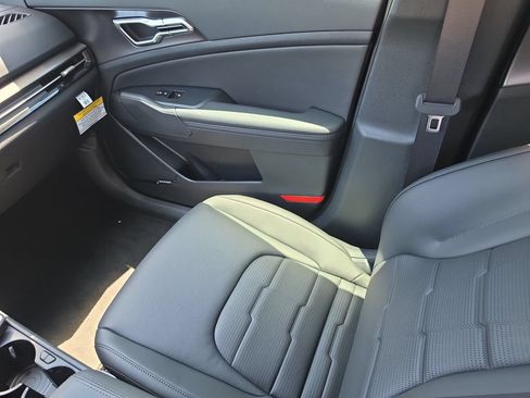 New 2026 Kia Sportage SX FWD image 16