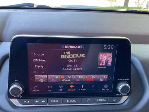 Certified 2021 Nissan Rogue SV w/ Premium Package AWD/4WD image 30