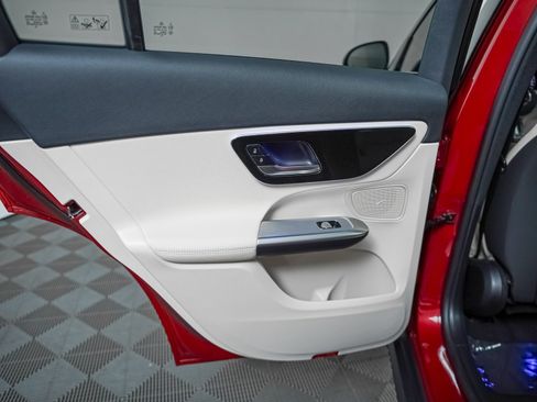 Certified 2025 Mercedes-Benz GLC 350e 4MATIC image 24