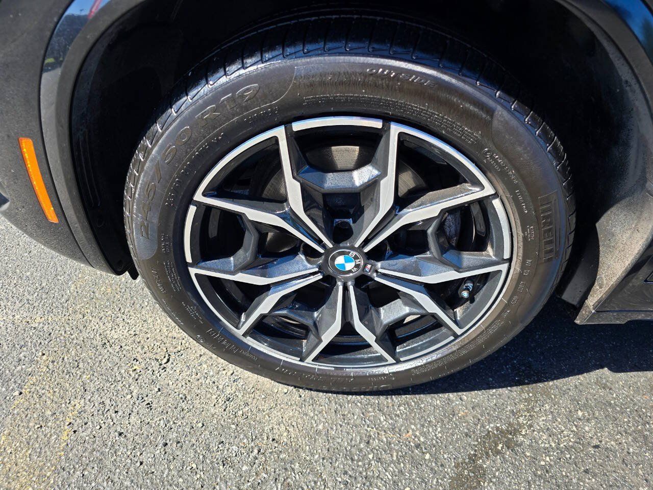 Used 2022 BMW X3 xDrive30i w/ M Sport Package AWD/4WD image 11